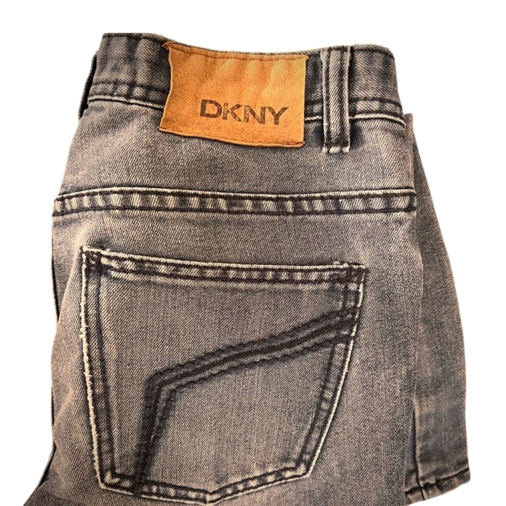 (Boys) DKNY jeans Size 16 - Picture 11 of 13